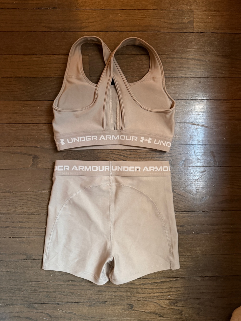 Under Armour Set - Picture 2 of 6